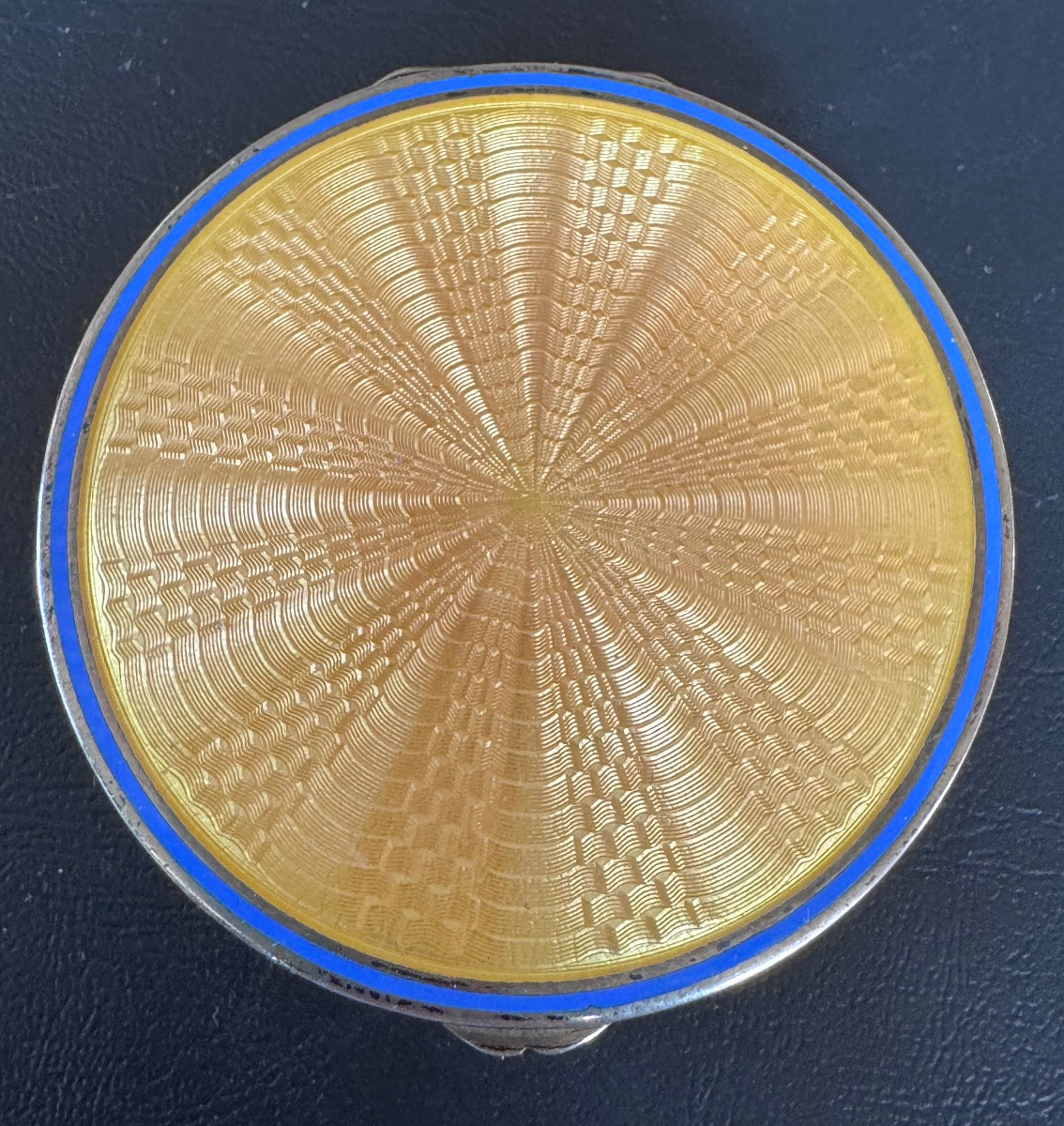 Round Box In Enamelled Guilloché Silver - European Work, 20th Century .-photo-3