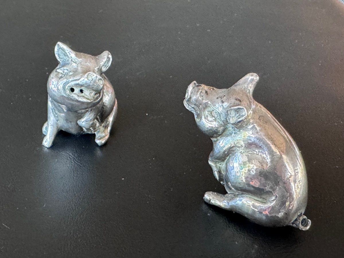 Pair Of Solid Silver Salt Cellars In The Shape Of Pigs.-photo-3