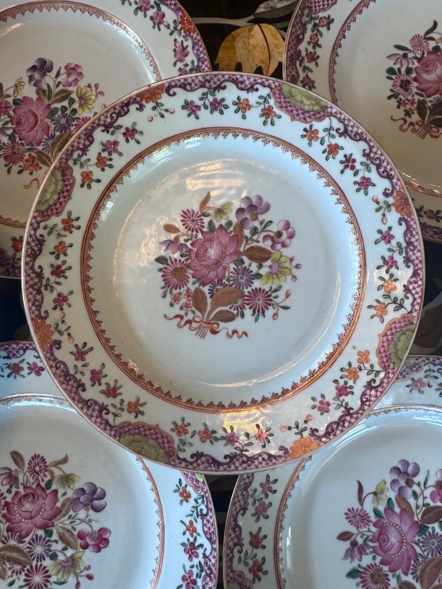 Suite de neuf assiettes en porcelaine de la Compagnie des Indes  Chine, époque Qianlong.-photo-3