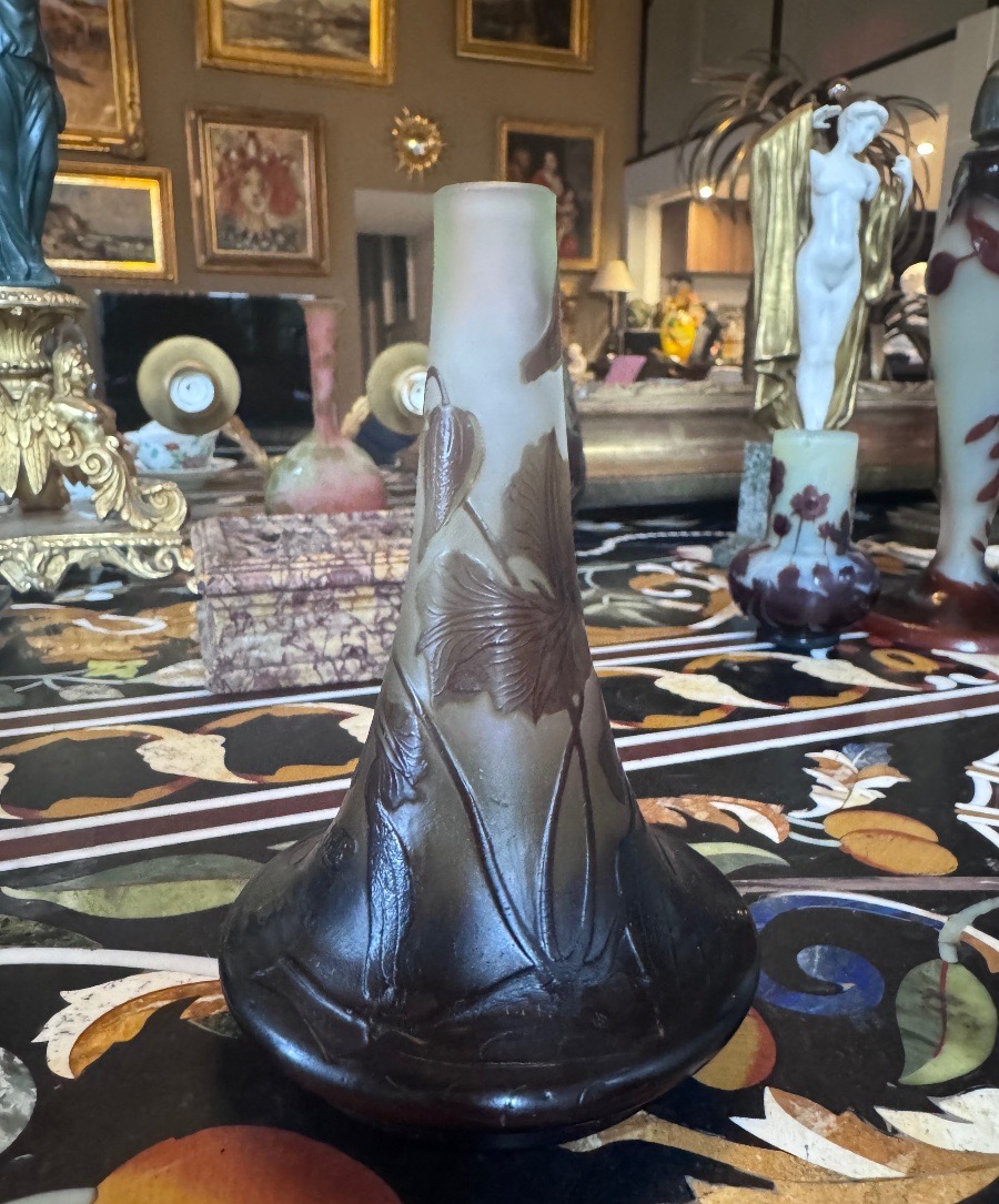 Émile Gallé (1846-1904) – Vase Art Nouveau en verre multicouche.-photo-2