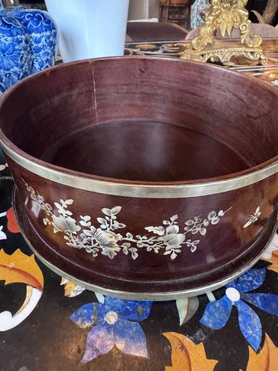 Vietnamese Wooden Storage Box Inlaid With Mother-of-pearl – Late 19th Century.-photo-3