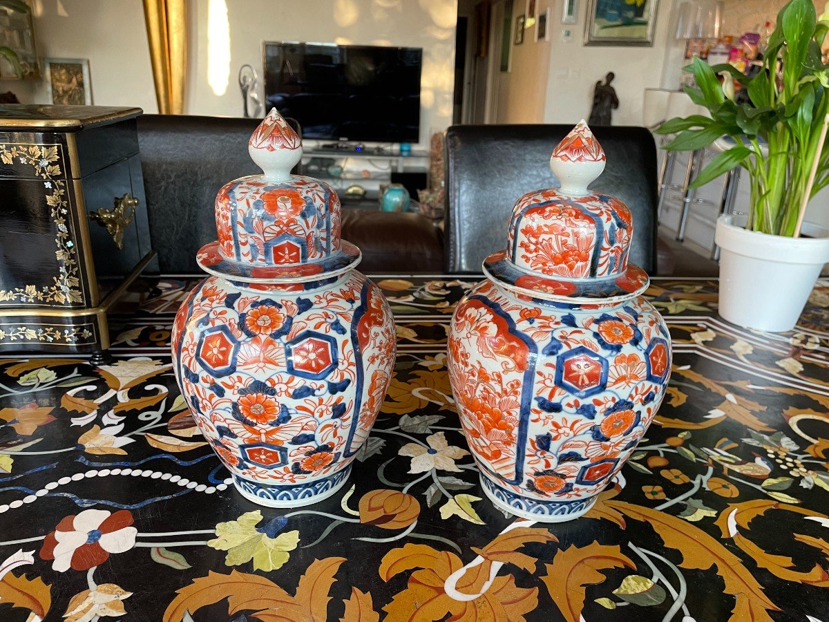 Paire De Vases En Porcelaine Imari De La Fin Du XIXème Siècle-photo-1