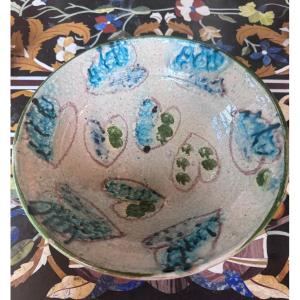 Grande coupe en terre vernissée polychrome – Lyonnais ou Dauphiné – fin XVIe / début XVIIe 