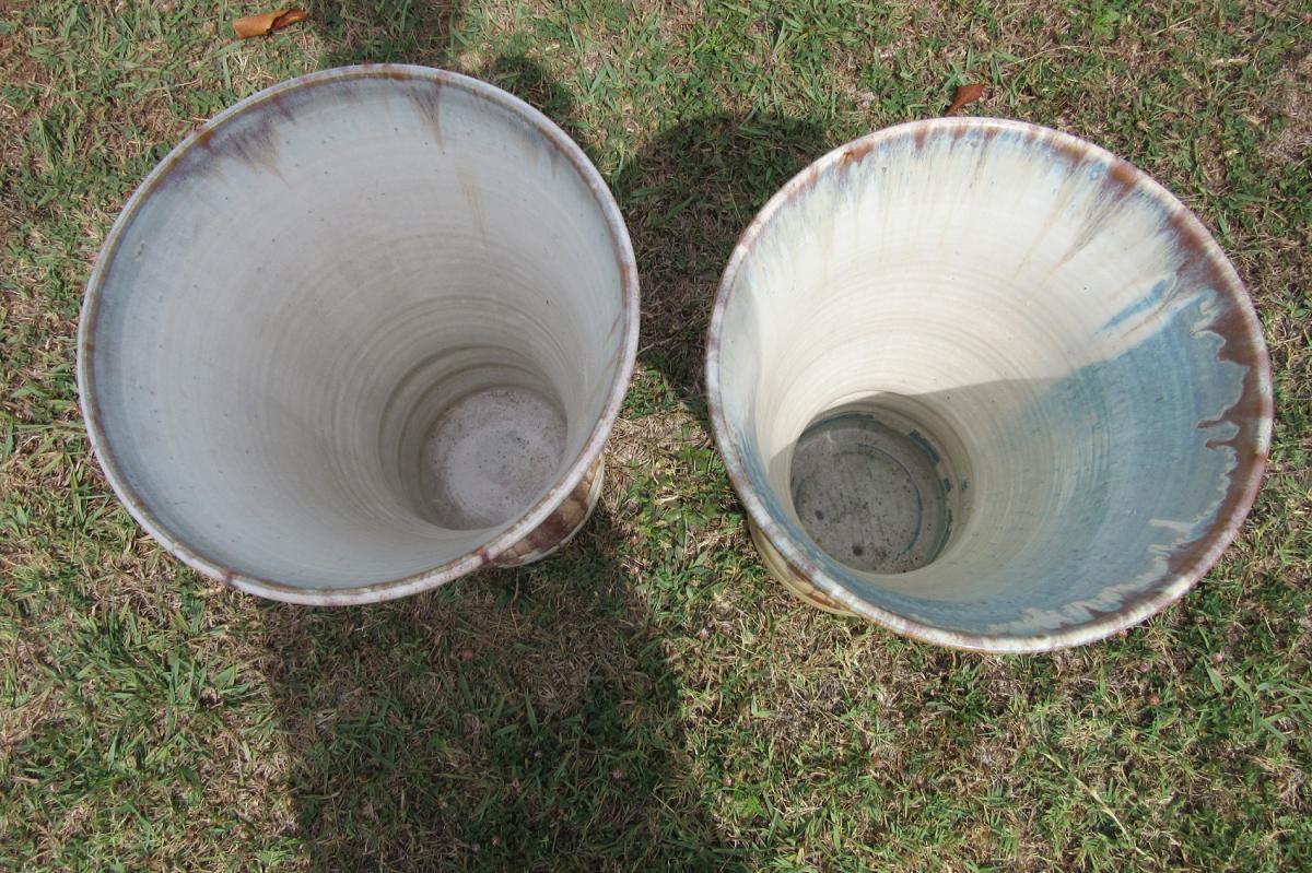 Pair Of Ceramic Jars-photo-3