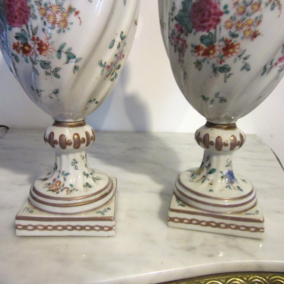 Paire de cassolettes en porcelaine Vieux Paris Ep. 19ème-photo-3