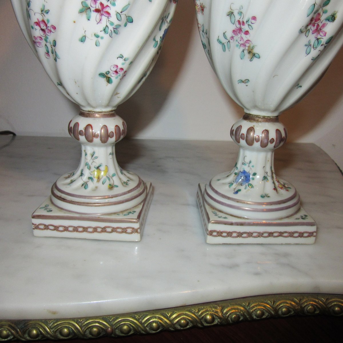 Paire de cassolettes en porcelaine Vieux Paris Ep. 19ème-photo-4