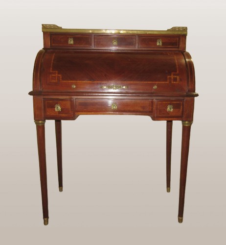 Bureau cylindre en marqueterie style Louis XVI Ep.19ème