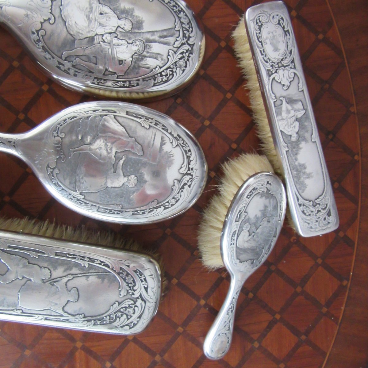 Nécessaire de toilette de style Louis XV en argent Ep. fin 19ème-photo-3