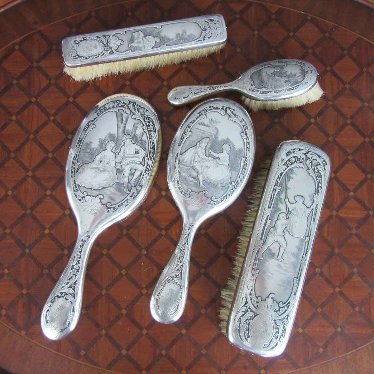 Nécessaire de toilette de style Louis XV en argent Ep. fin 19ème-photo-4