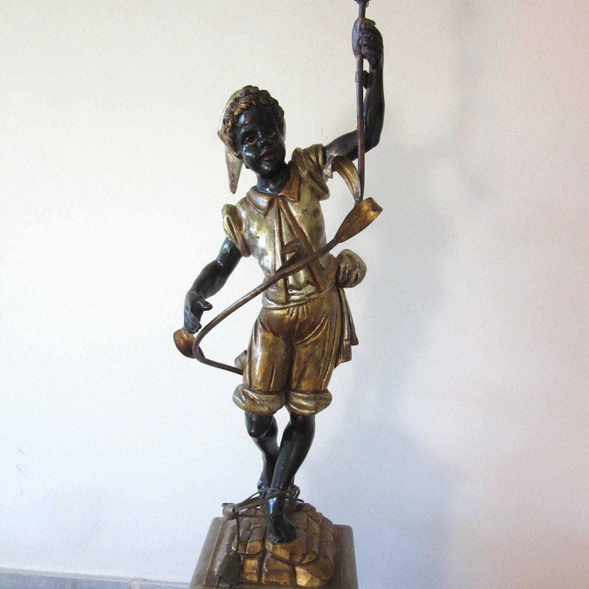 Nubien en bois sculpté à cinq bras de lumière-photo-2