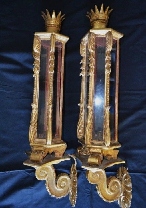 Pair Of Louis XV Giltwood Sconces-photo-1
