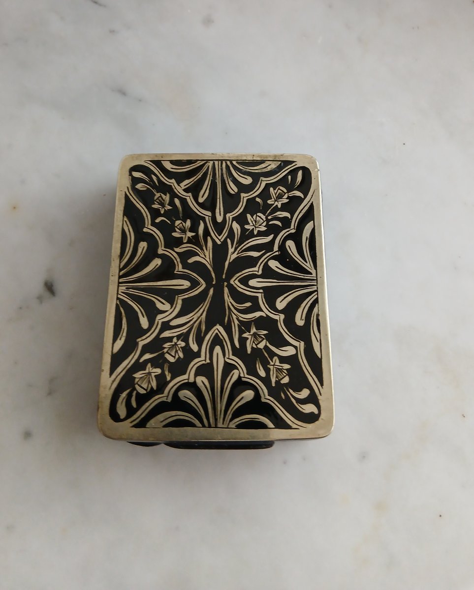 Black Chinese Lacquer Box-photo-3