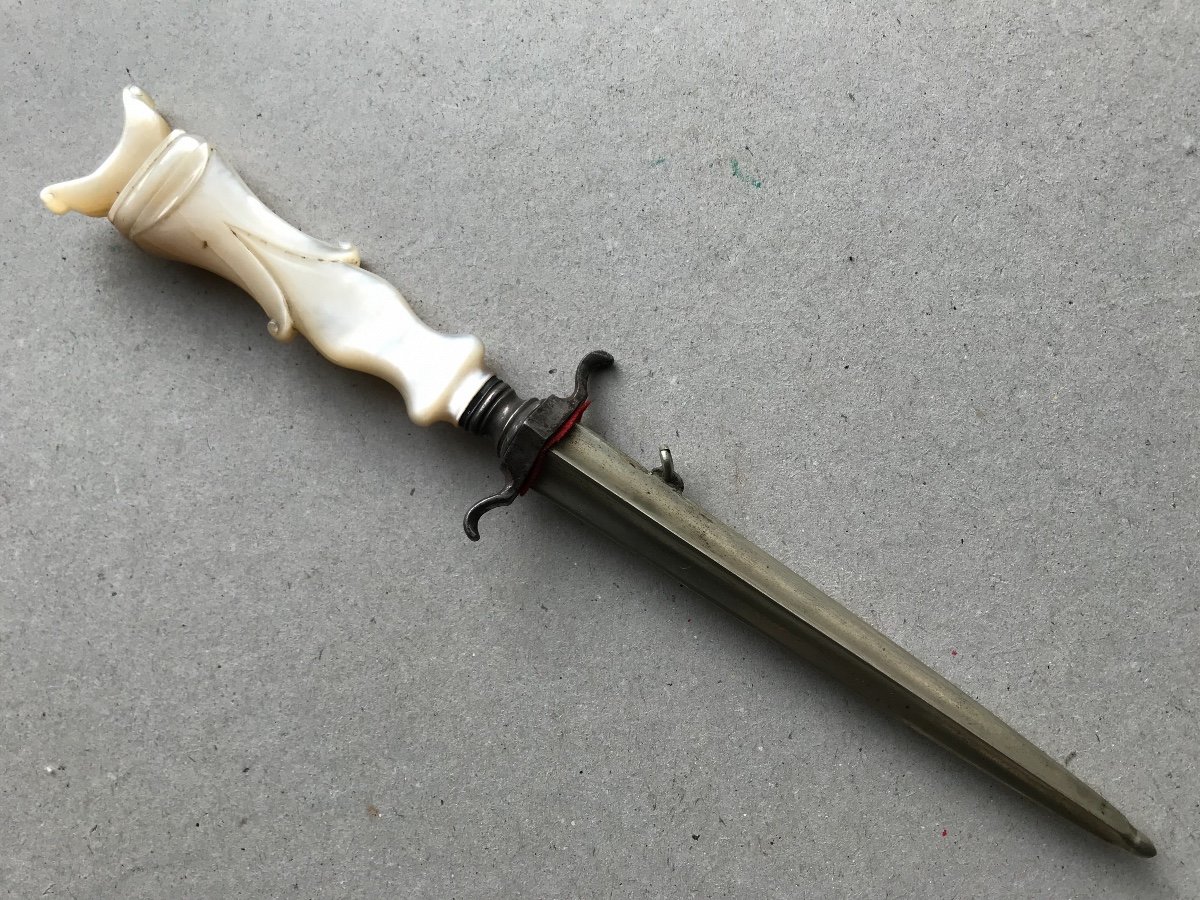 Stylet  Dague De Vertue De Luxe En Nacre