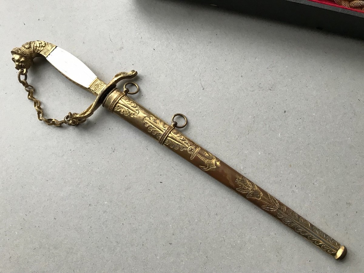 Box For Navy Aiguilettes With Dagger-photo-2