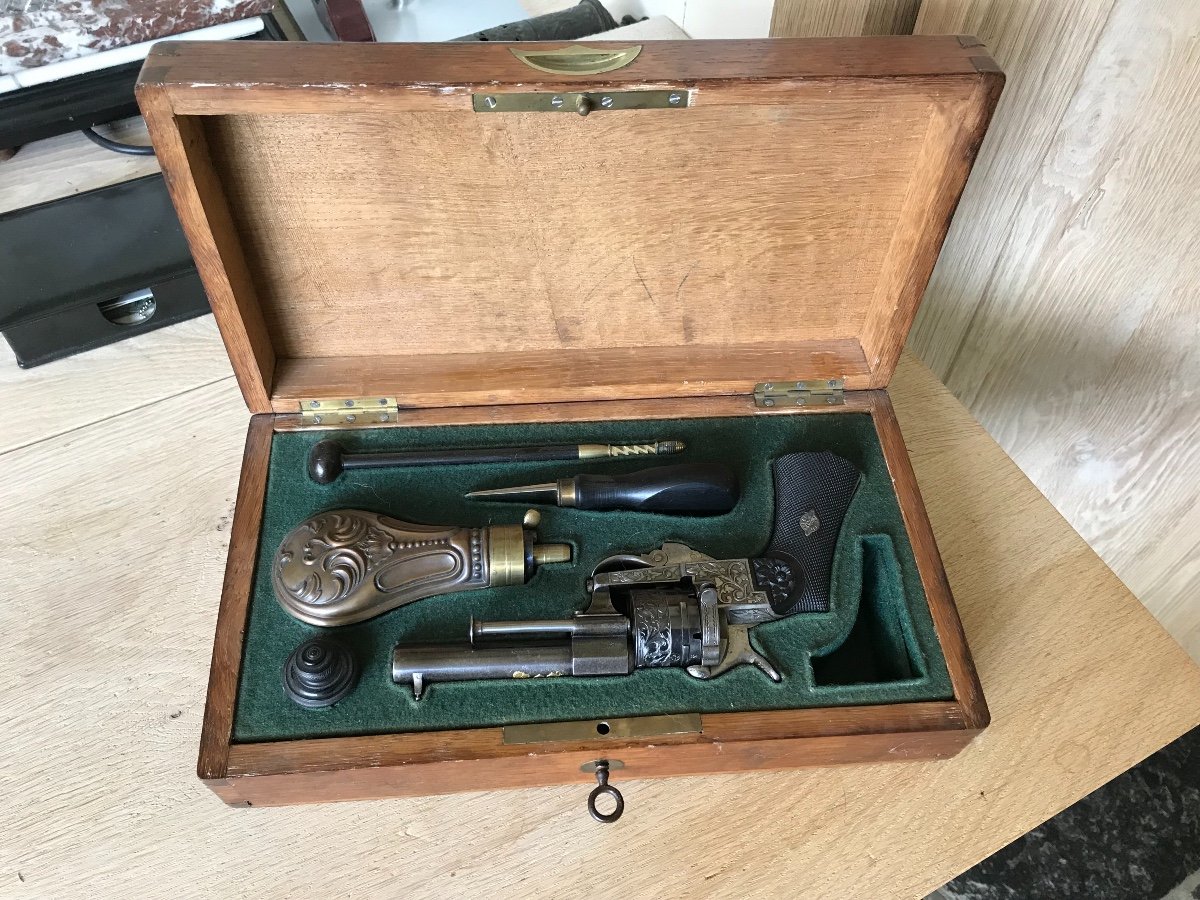 Coffret De Luxe De Petit Pistolet Barillet Lefaucheux-photo-2