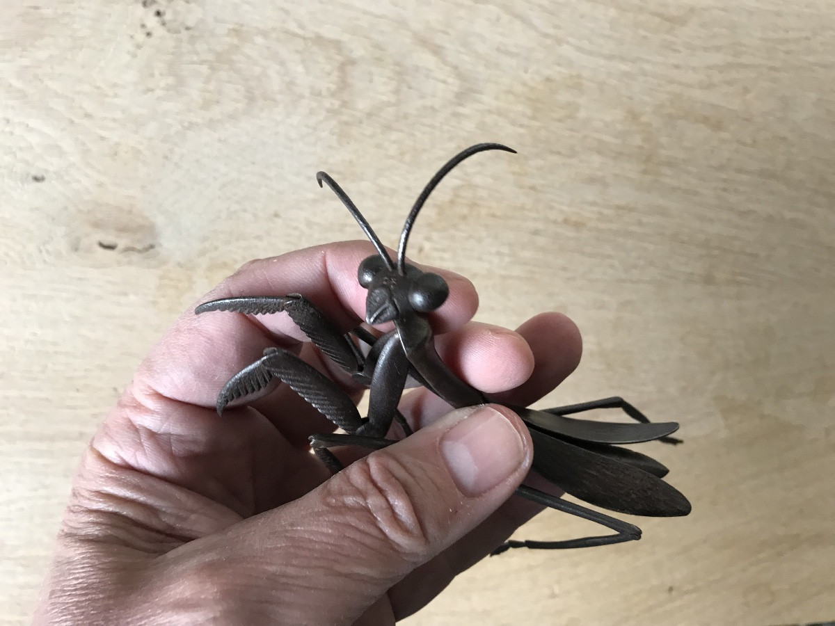 Wrought Iron Praying Mantis Jizai Okimono-photo-3