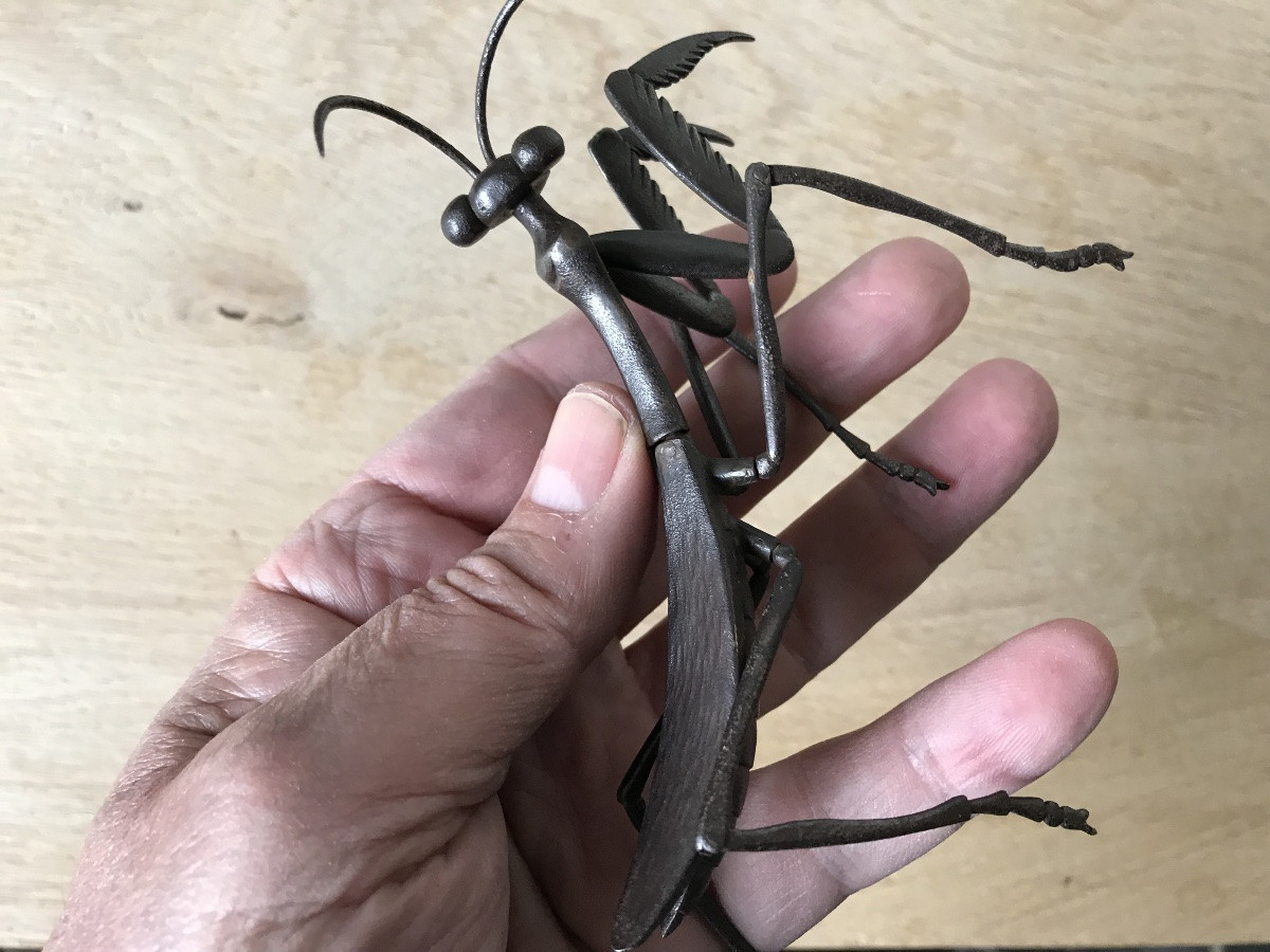 Wrought Iron Praying Mantis Jizai Okimono-photo-5