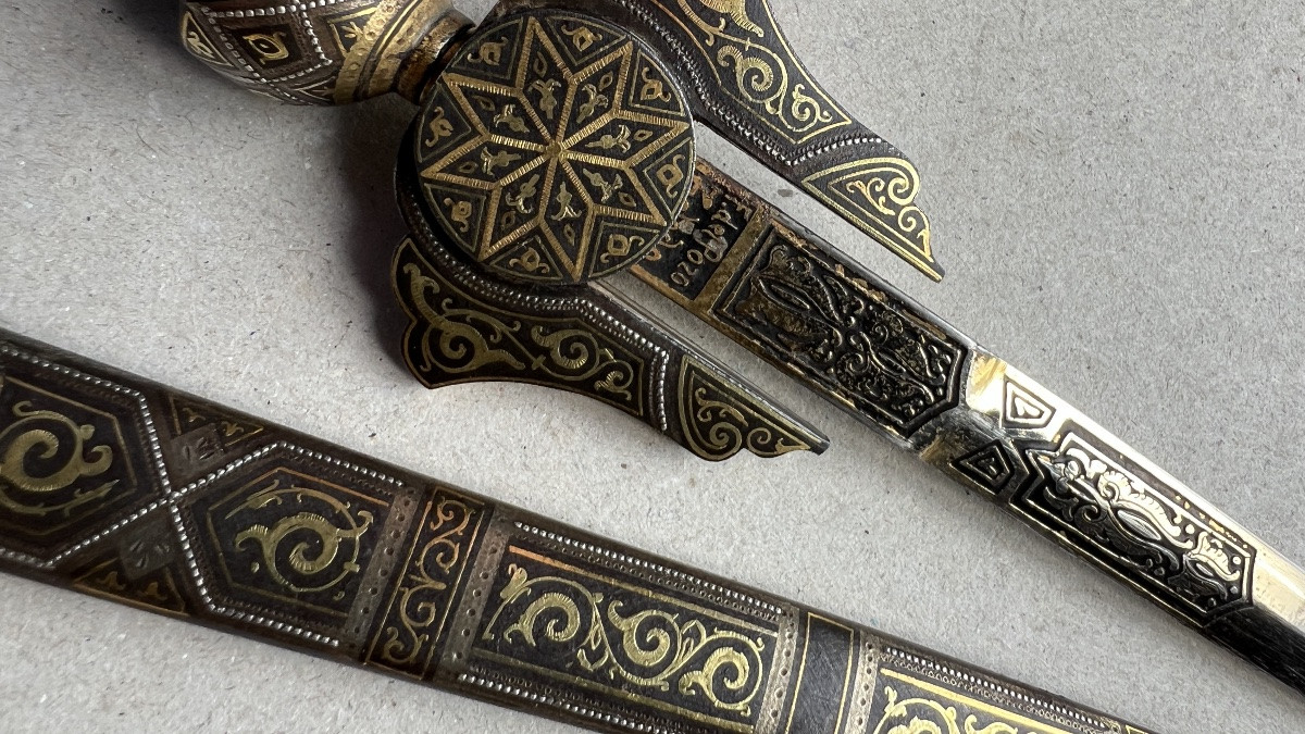 Tolede Dagger In The Moorish Style With Gold Damascened Details-photo-3