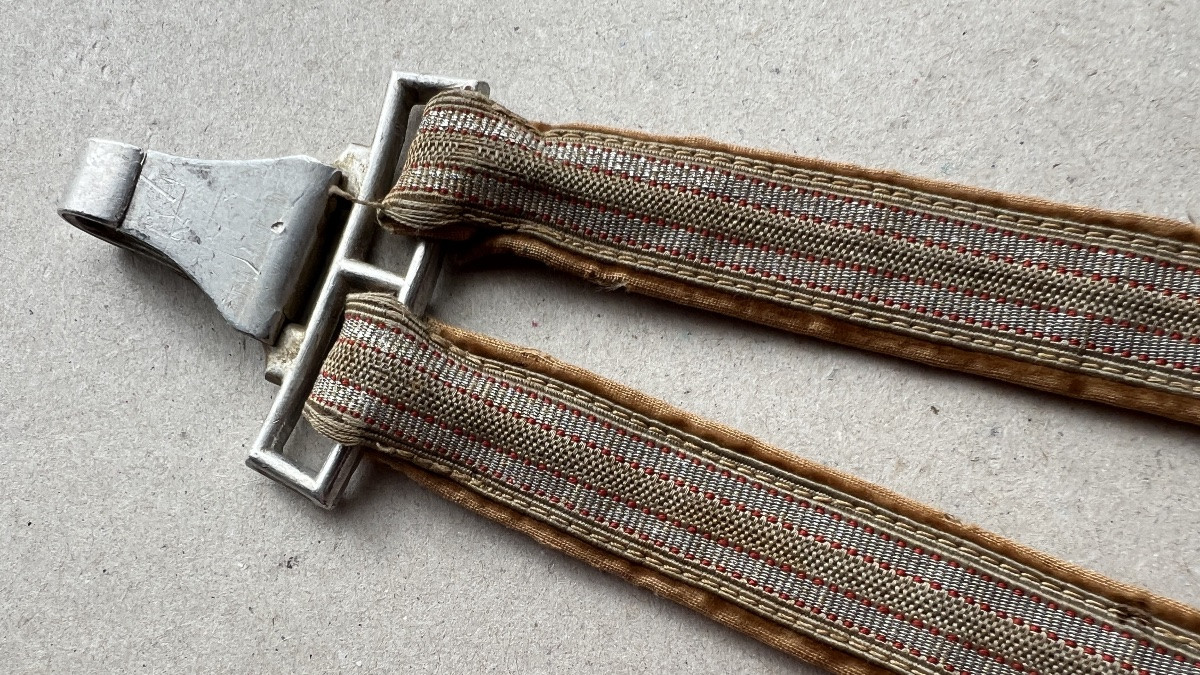 Drk Officer's German Dagger Hangers-photo-2