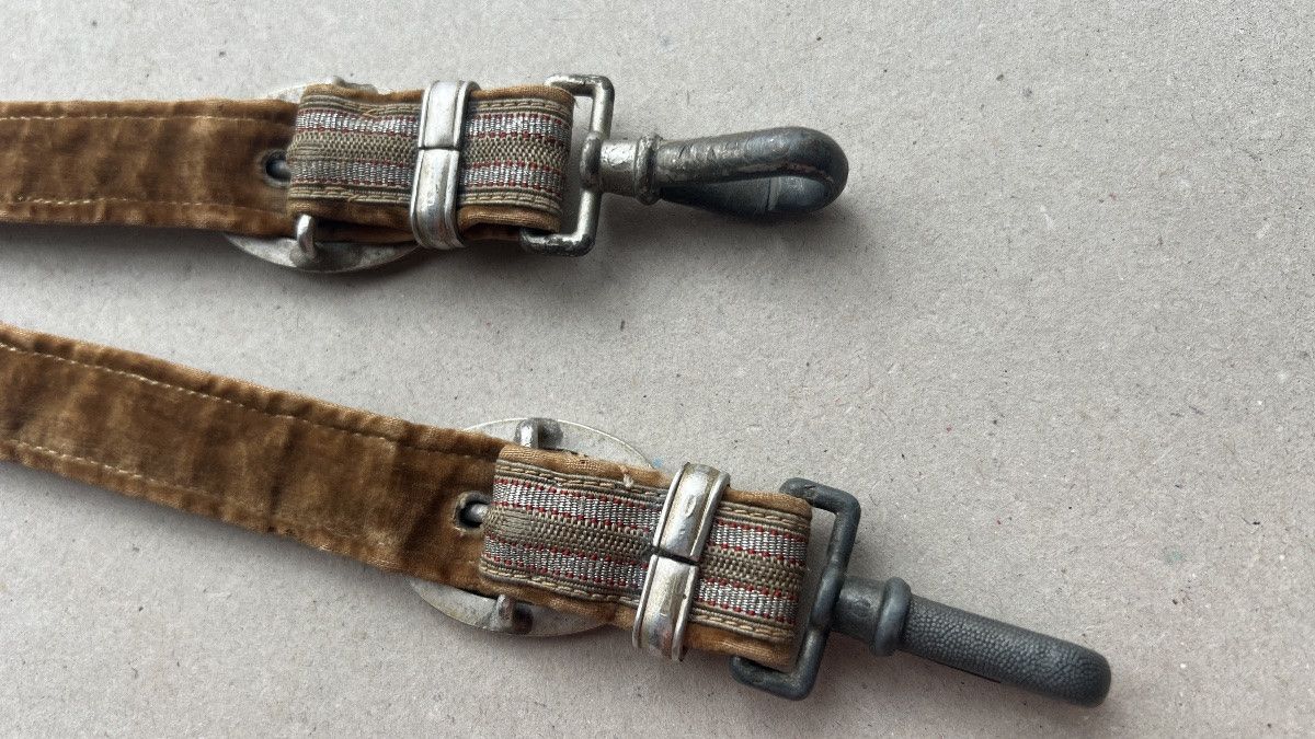 Drk Officer's German Dagger Hangers-photo-3