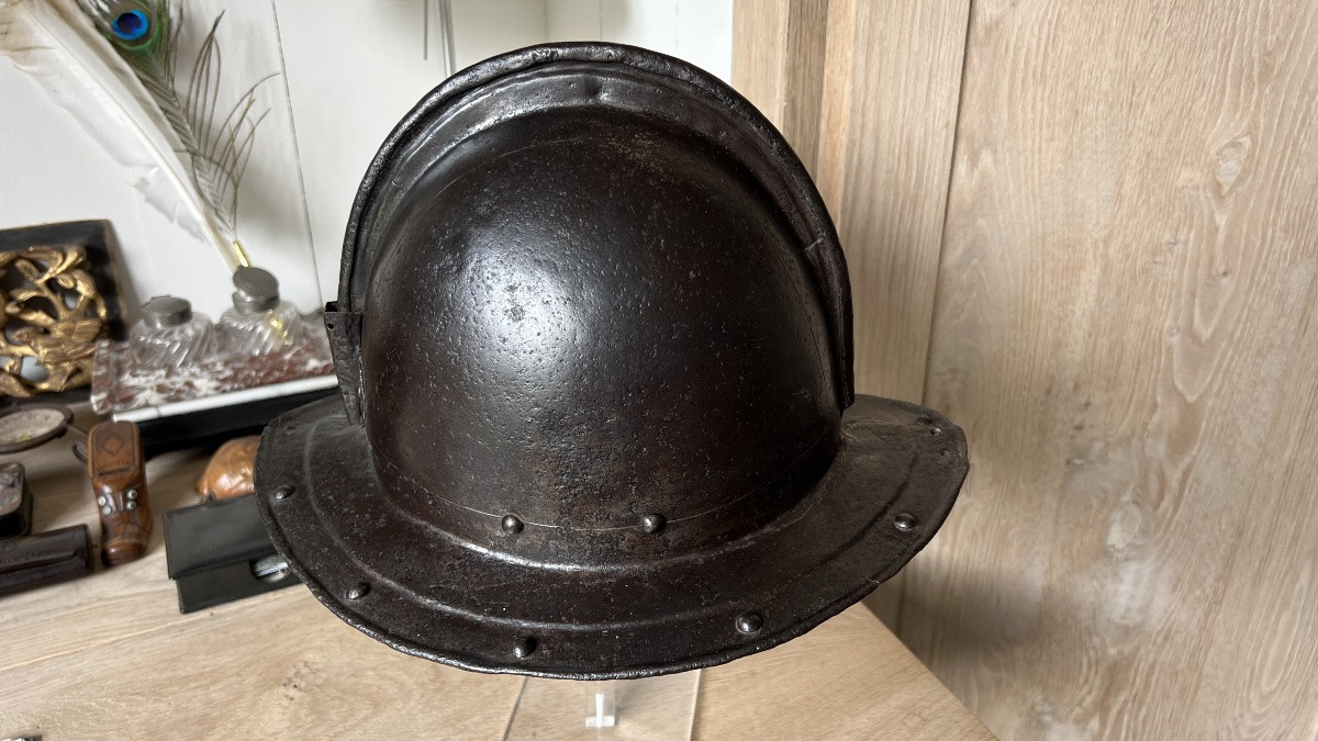 17th Century Infantry Helmet In Wrought Iron-photo-4