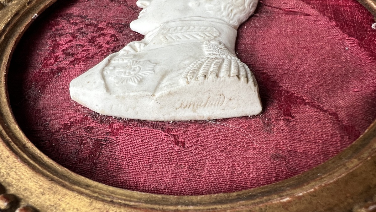 miniature de portret du Duc de  Wellington en biscuit-photo-2