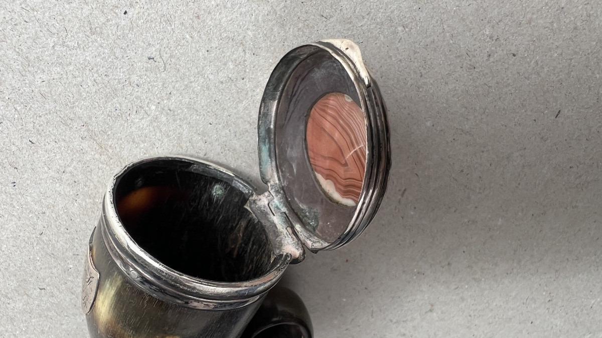 petite tabatière en corne et argent-photo-4
