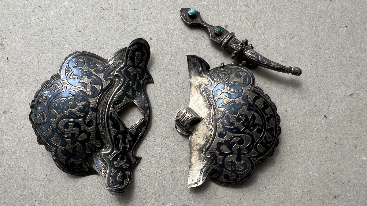 boucle de ceinturon caucasien en argent niellé-photo-1