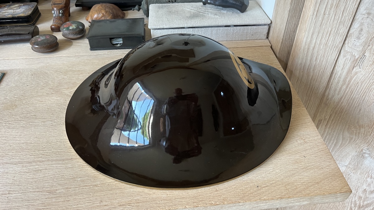 One-piece Black Lacquered Samurai Jingasa -photo-2