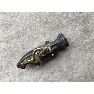 Netsuke Shaped Tepo - Japanese Pistol