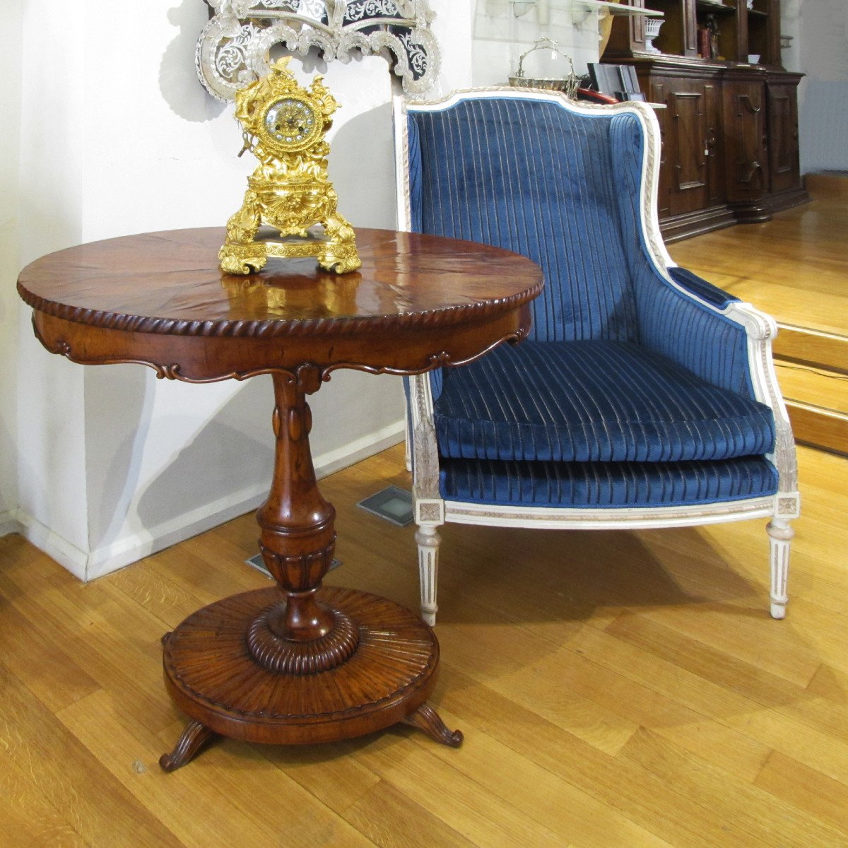 Early 19th Century Oval Coffee Table-photo-5