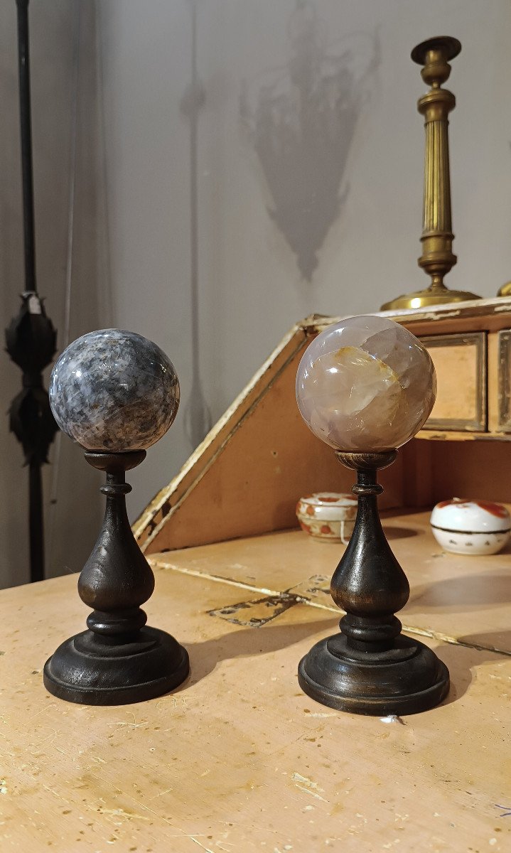 Early 19th Century Pair Of Quartz Spheres-photo-5