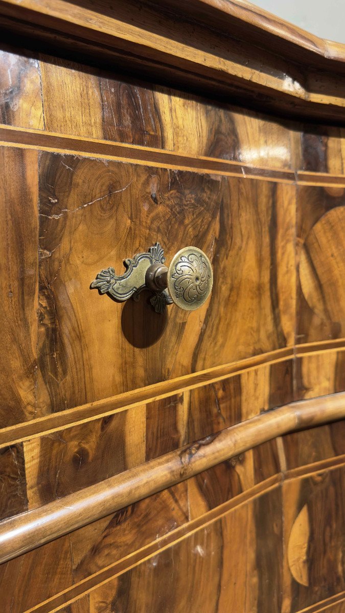 COMMODE ARRÊTÉ ET MARQUETÉ VÉNÉTIENNE DU 18ème SIÈCLE-photo-3