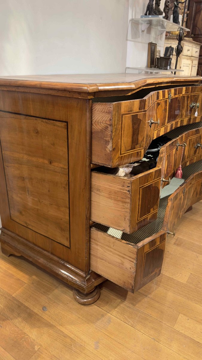 COMMODE ARRÊTÉ ET MARQUETÉ VÉNÉTIENNE DU 18ème SIÈCLE-photo-4