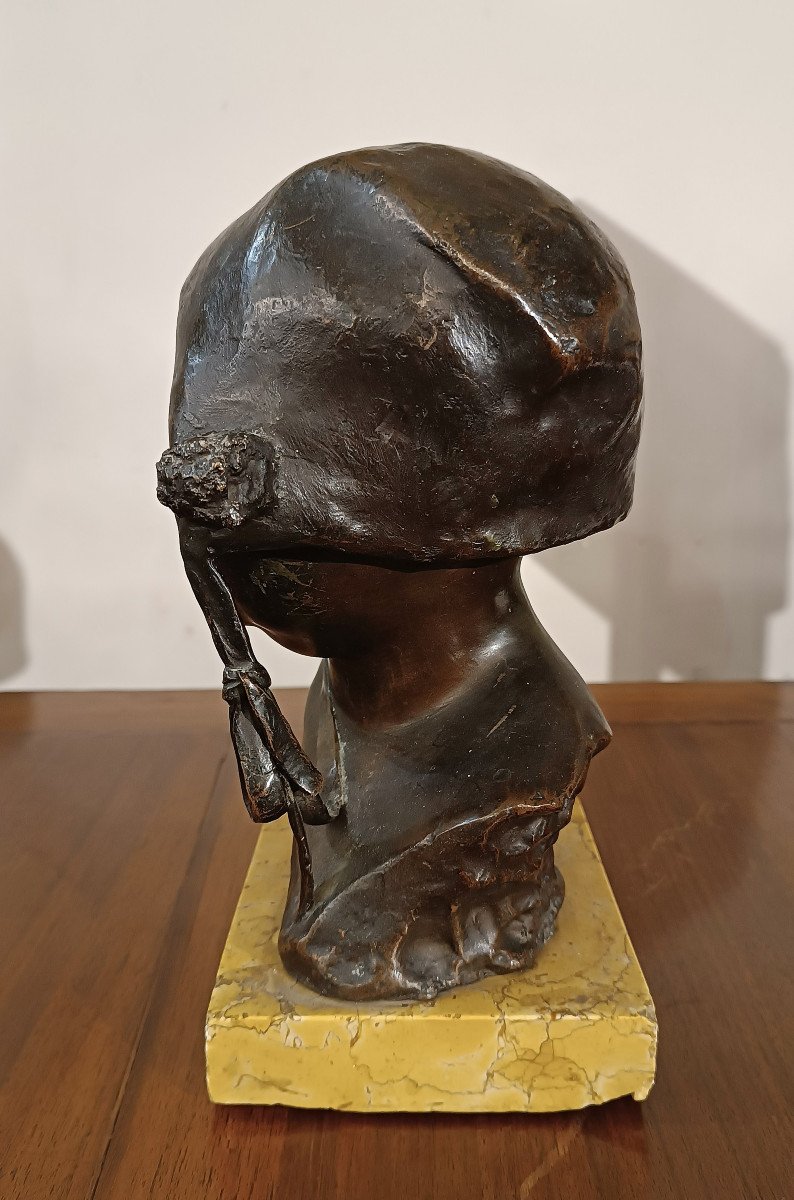 Early 20th Century Small Bronze Child With Cap By P. Piraino -photo-2