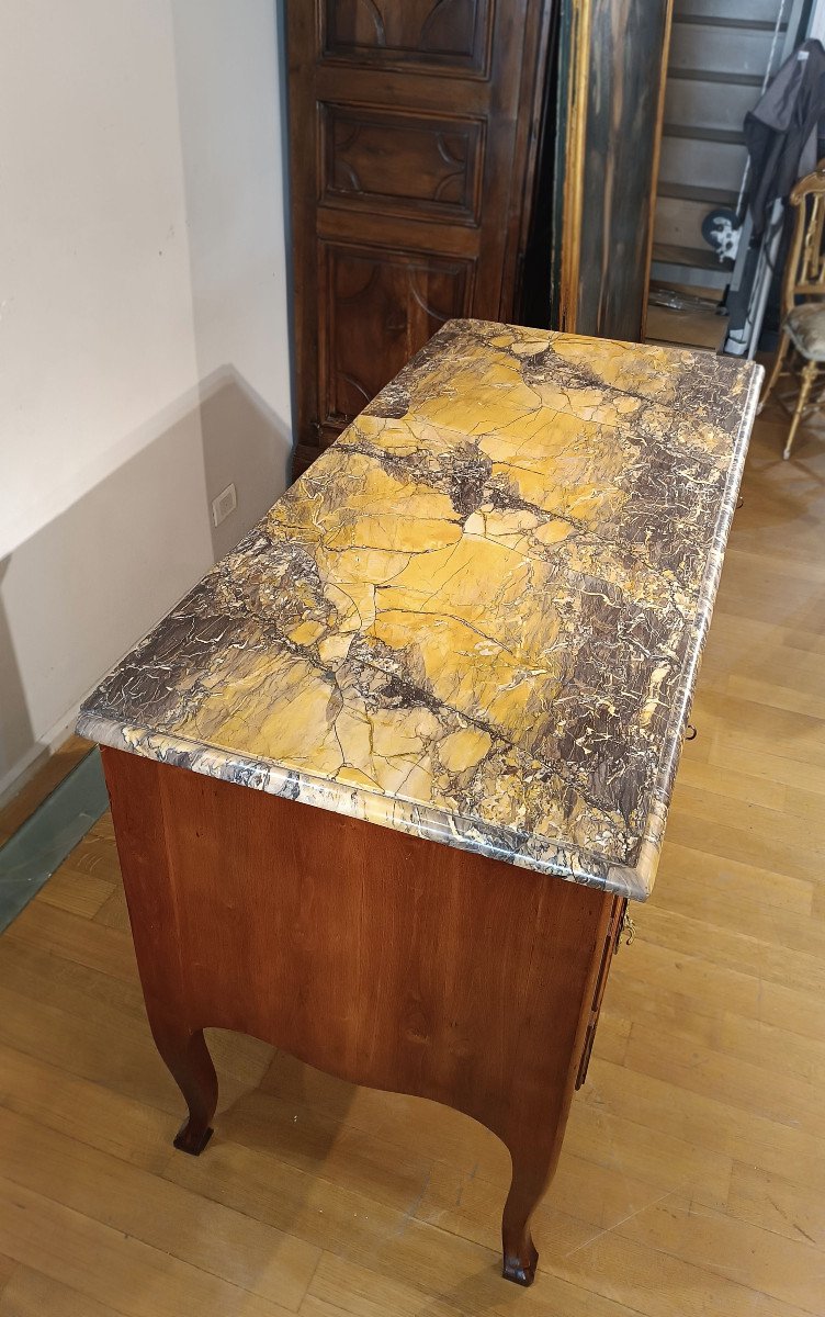 COMMODE EN MARBRE JAUNE SIENNESE DEUXIÈME MOITIÉ DU 18ème SIÈCLE-photo-3