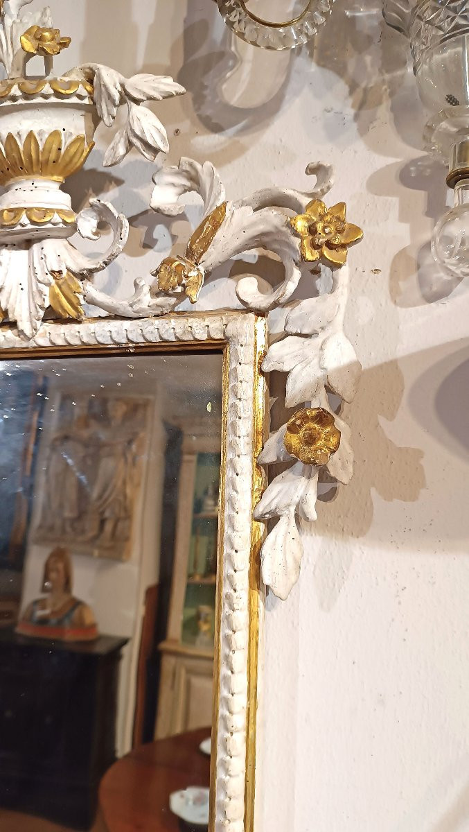 Late 18th Century Pair Of Lacquered And Gilt Mirrors -photo-2