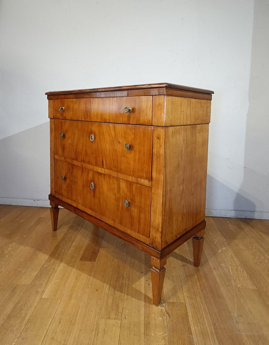 Late 18th Century Tuscan Neoclassical Chest Of Drawers In Cherry-photo-2