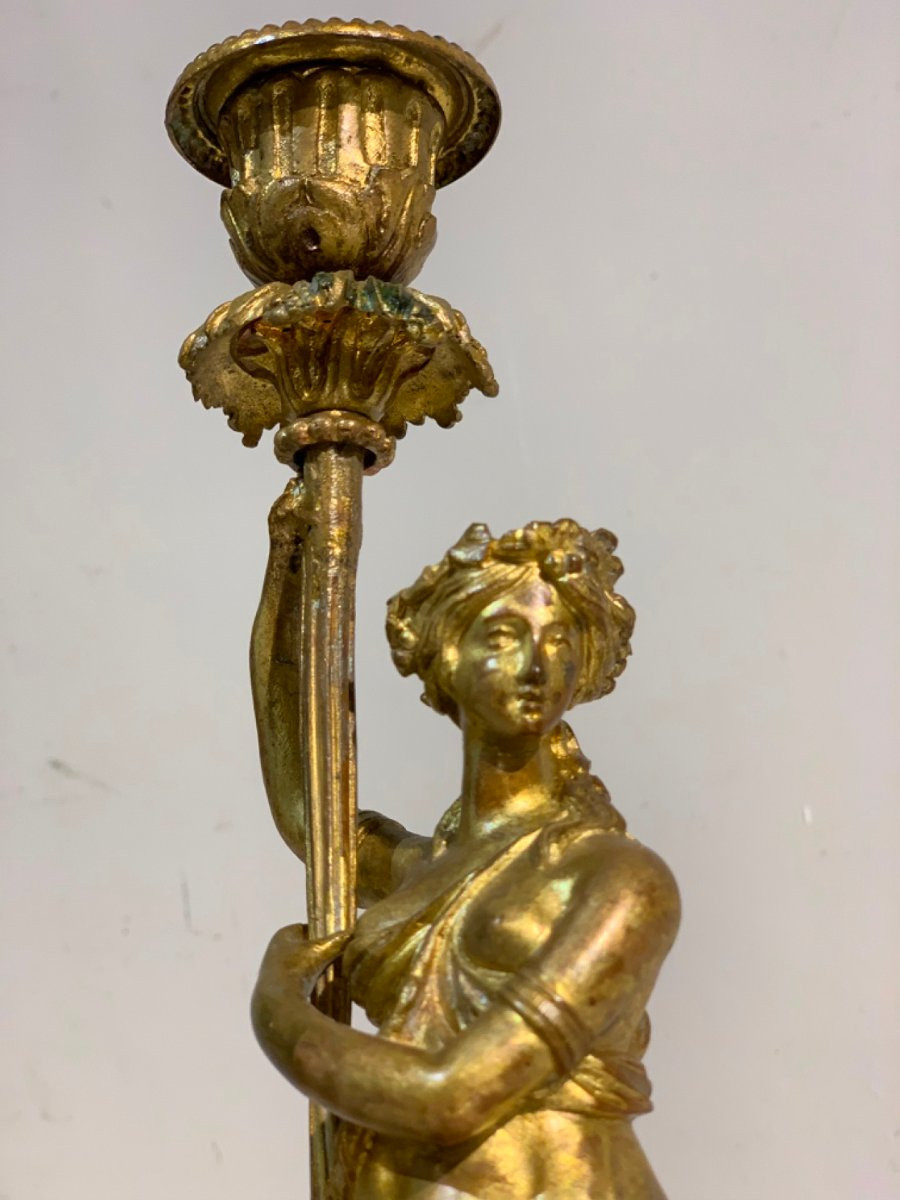 Mid 19th Century Pair Of Candelabra With Vestals -photo-4