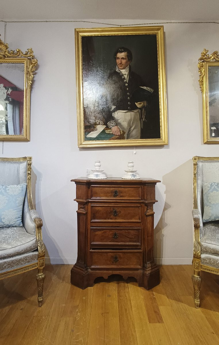 PETITE COMMODE EN NOYER DÉBUT DU 18ème SIÈCLE-photo-6