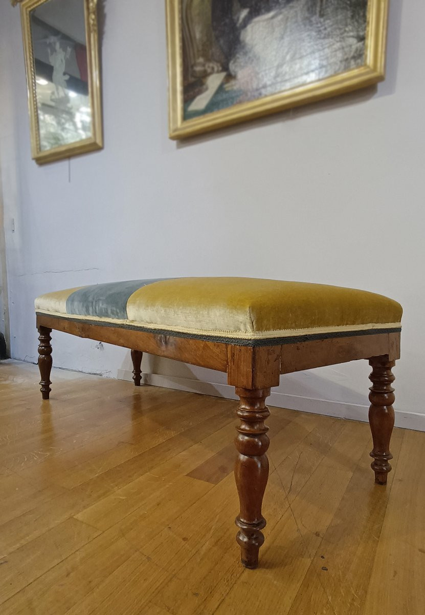 Mid-19th Century Small Walnut Bench -photo-3