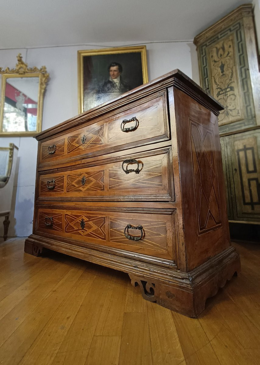 COMMODE EN NOYER AVEC INCRUSTATIONS LOUIS XIV FIN DU 17ème SIÈCLE-photo-7