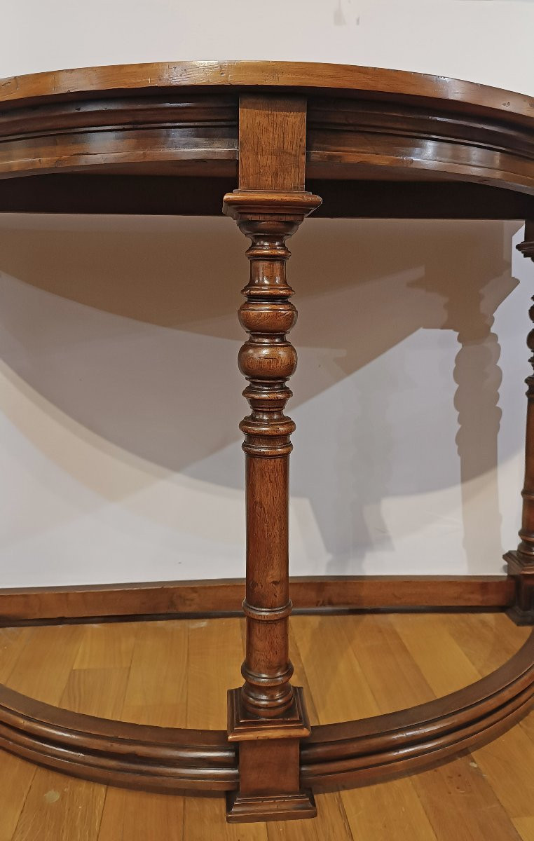 Late 17th Century Walnut Half-moon Console Table-photo-2