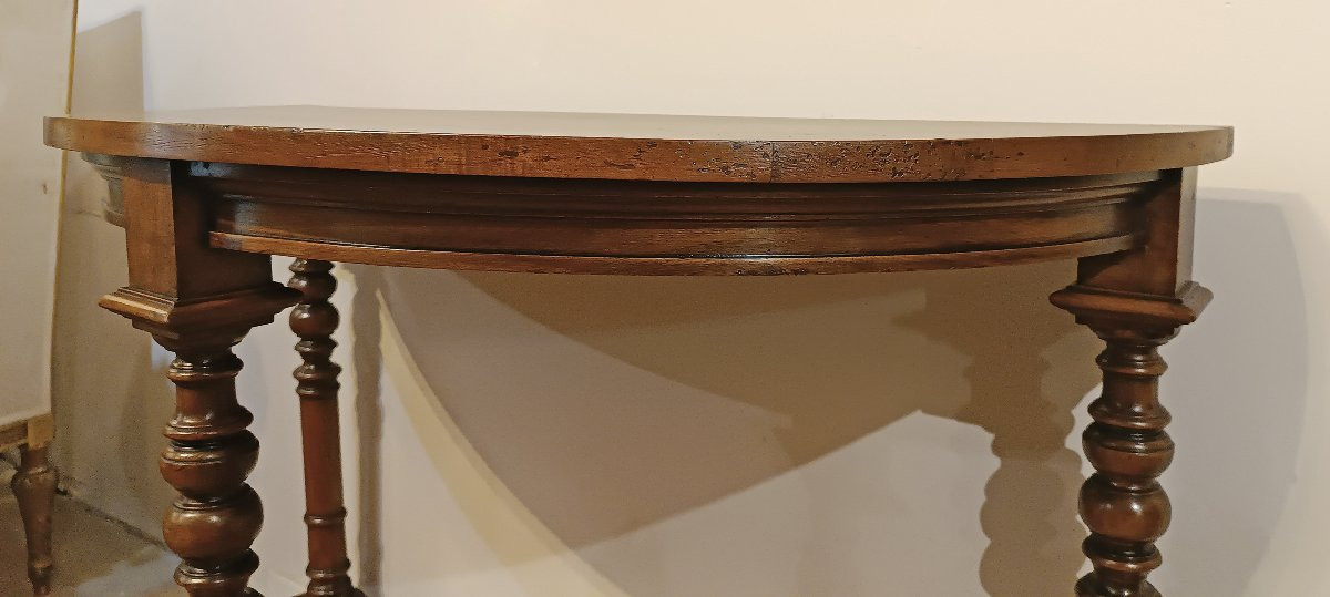 Late 17th Century Walnut Half-moon Console Table-photo-4