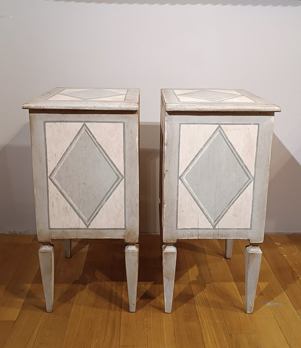 PAIRE DE TABLES DE CHEVET NÉOCLASSIQUES PEINTES DÉBUT DU 19ème SIÈCLE-photo-2