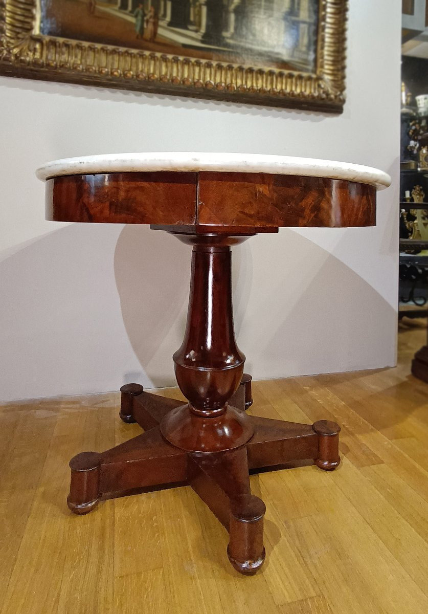 First Half Of The 19th Century Round Table In Mahogany -photo-2