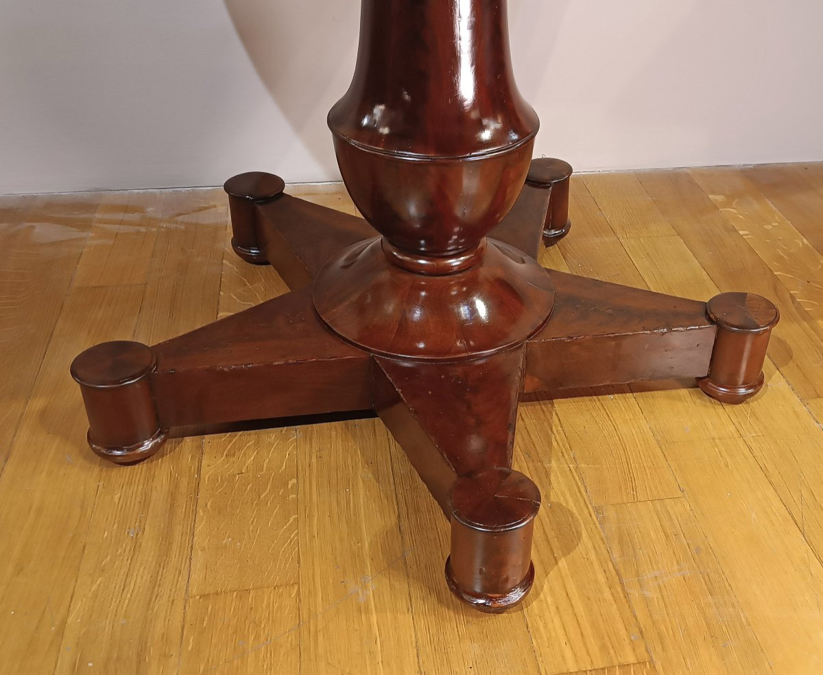 First Half Of The 19th Century Round Table In Mahogany -photo-4