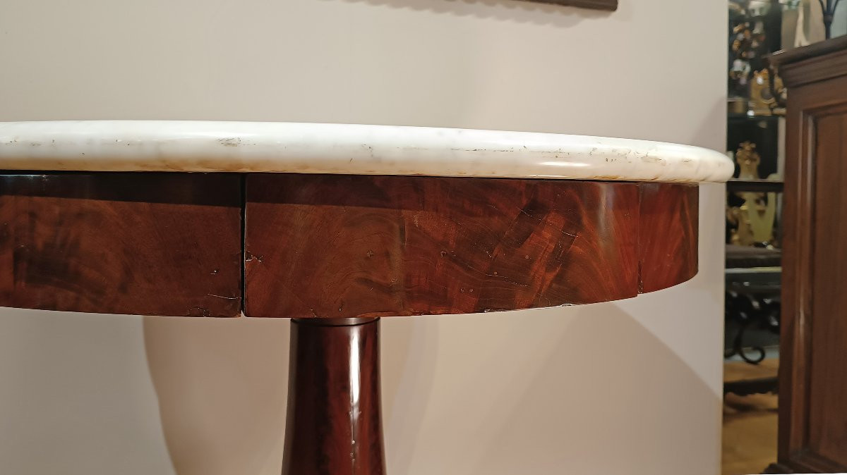 First Half Of The 19th Century Round Table In Mahogany -photo-1
