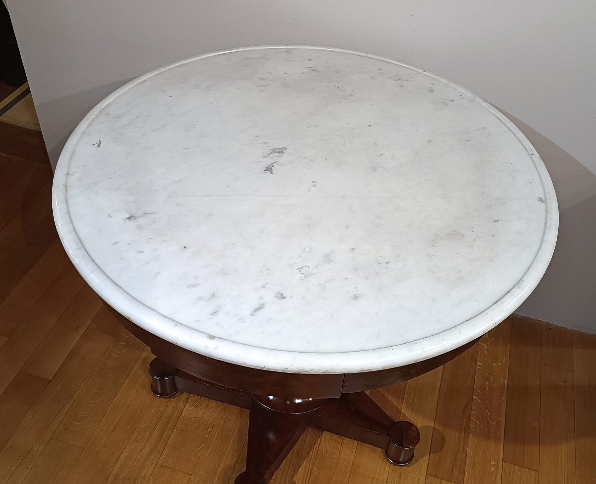 First Half Of The 19th Century Round Table In Mahogany -photo-3