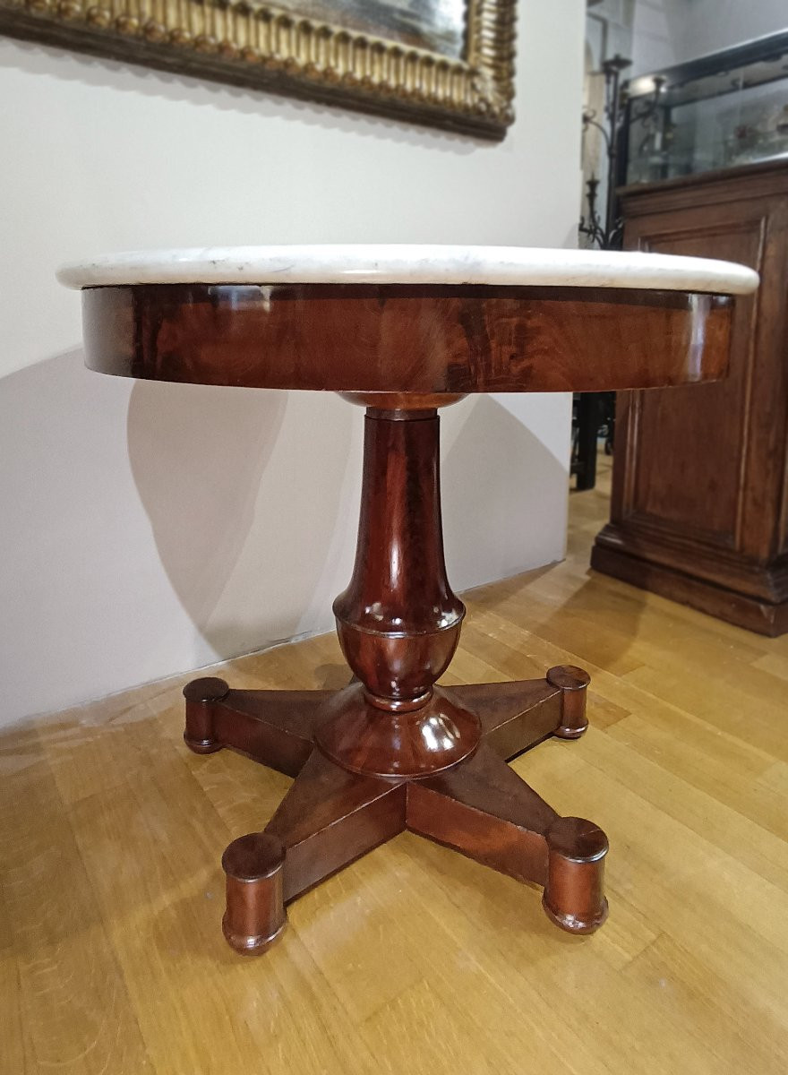 First Half Of The 19th Century Round Table In Mahogany -photo-4